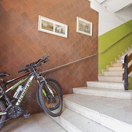Hostal Collsacabra L' Esquirol Экстерьер фото